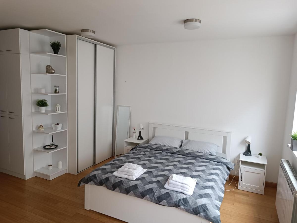 White Apartment เบลเกรด ภายนอก รูปภาพ