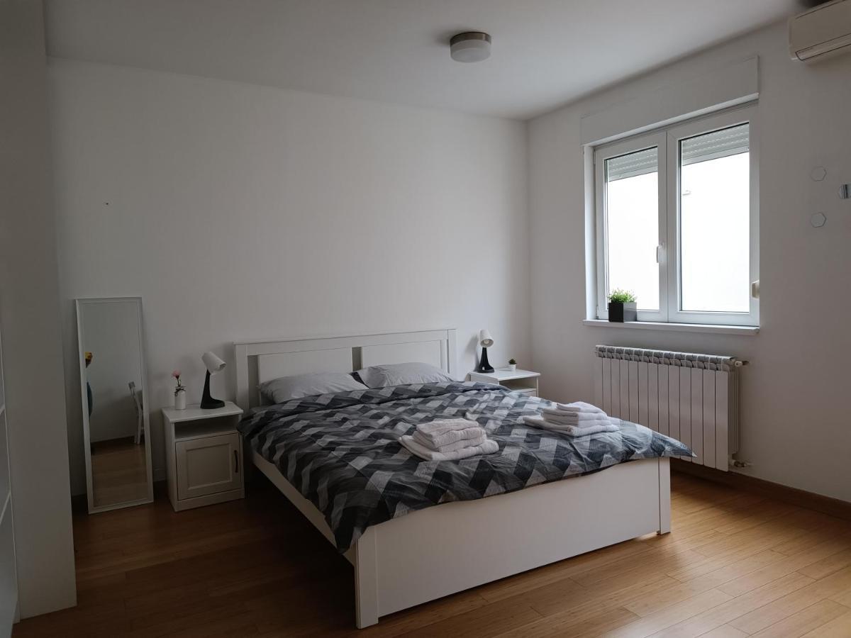 White Apartment เบลเกรด ภายนอก รูปภาพ